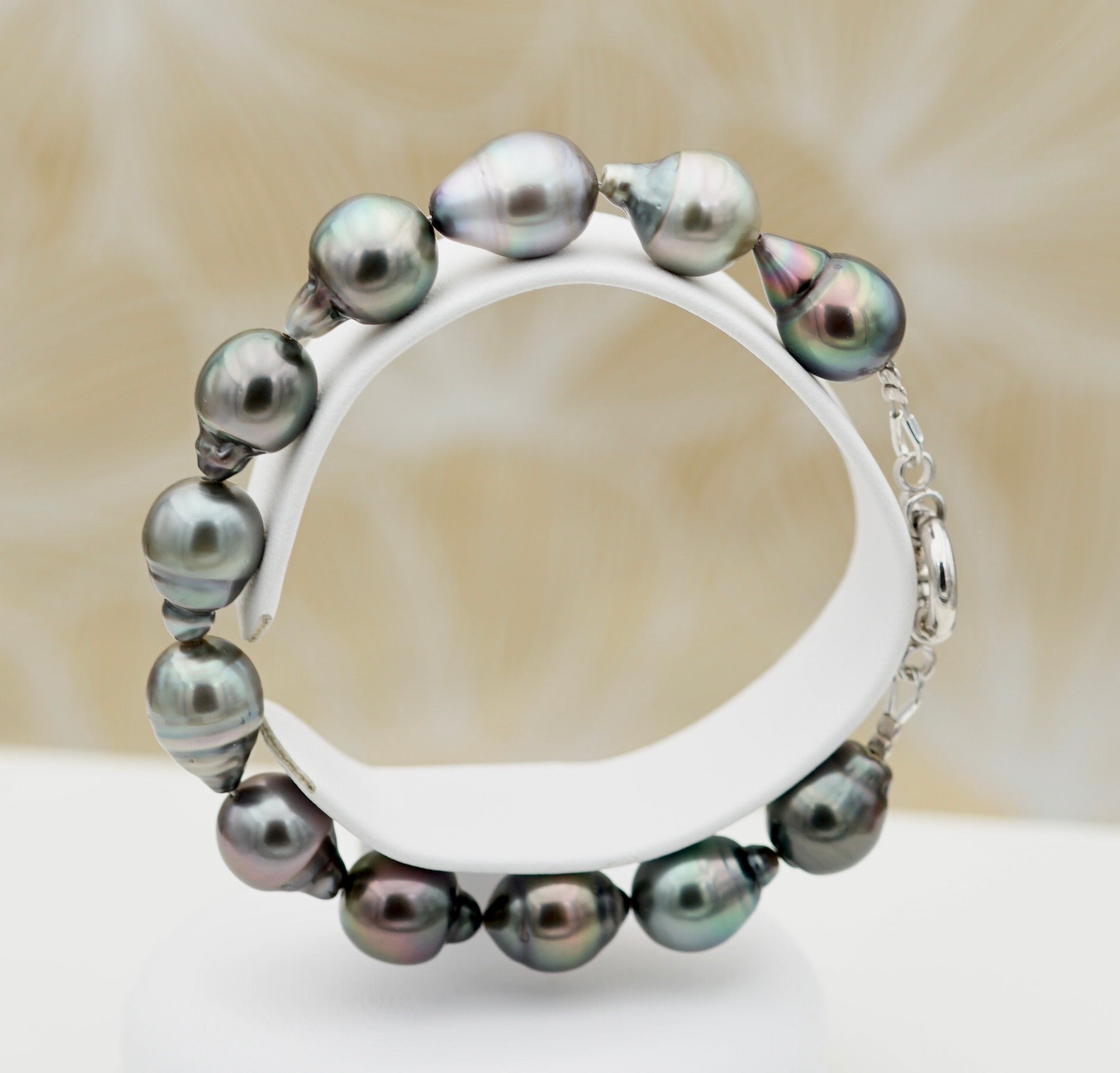 Collection Rikitea 12 splendides perles cerclées