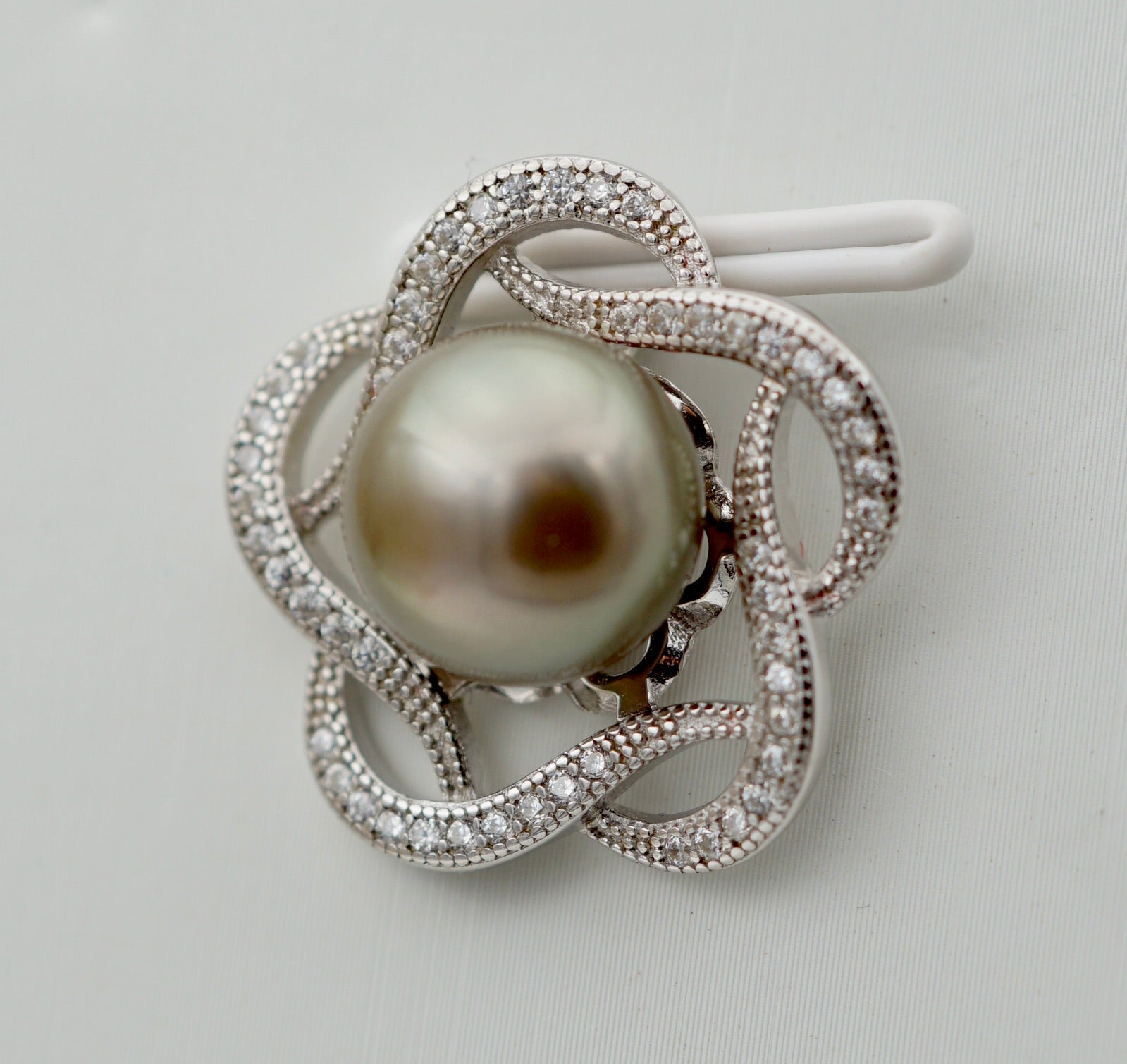Collection Ahonu perles ronde de 9.6mm
