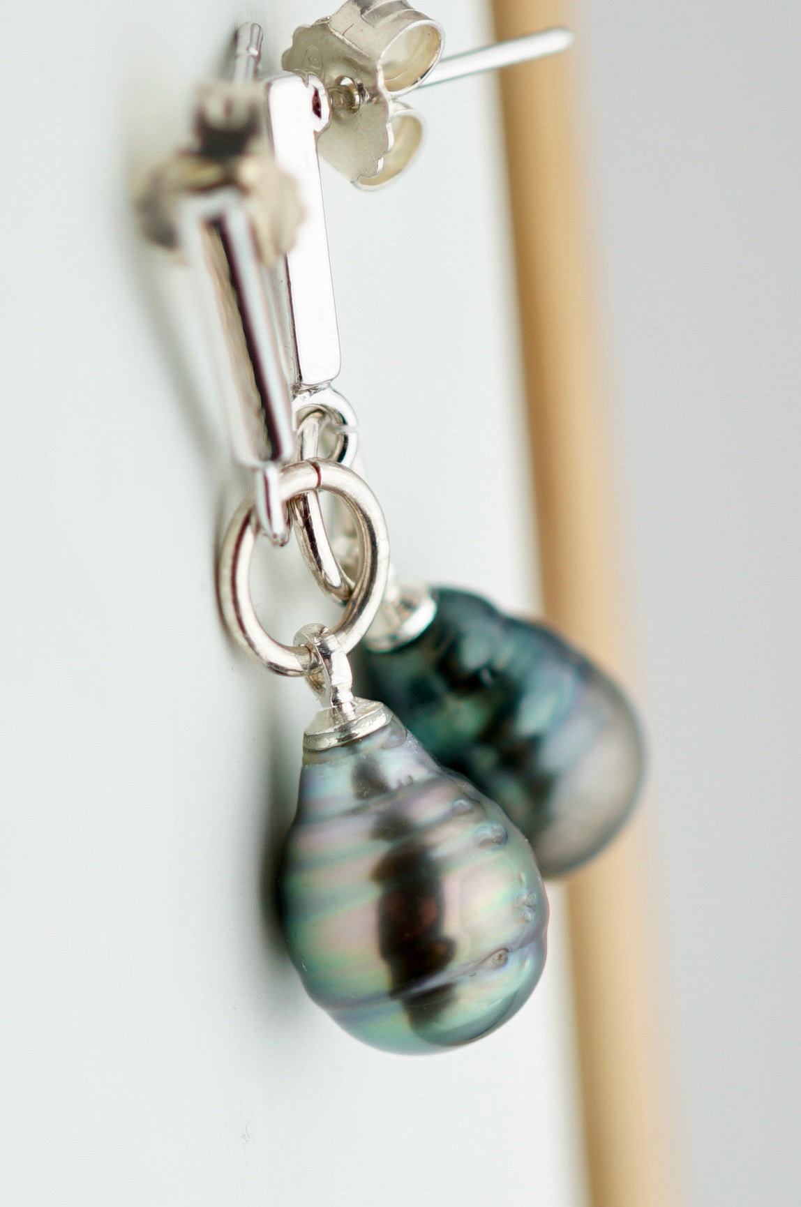 Collection Mahi perles cerclées argentées