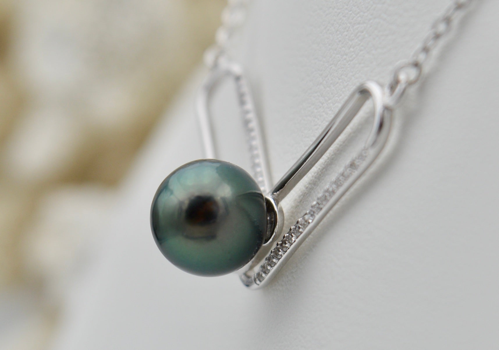 Collection Uru splendide perle montée sur argent 925mm