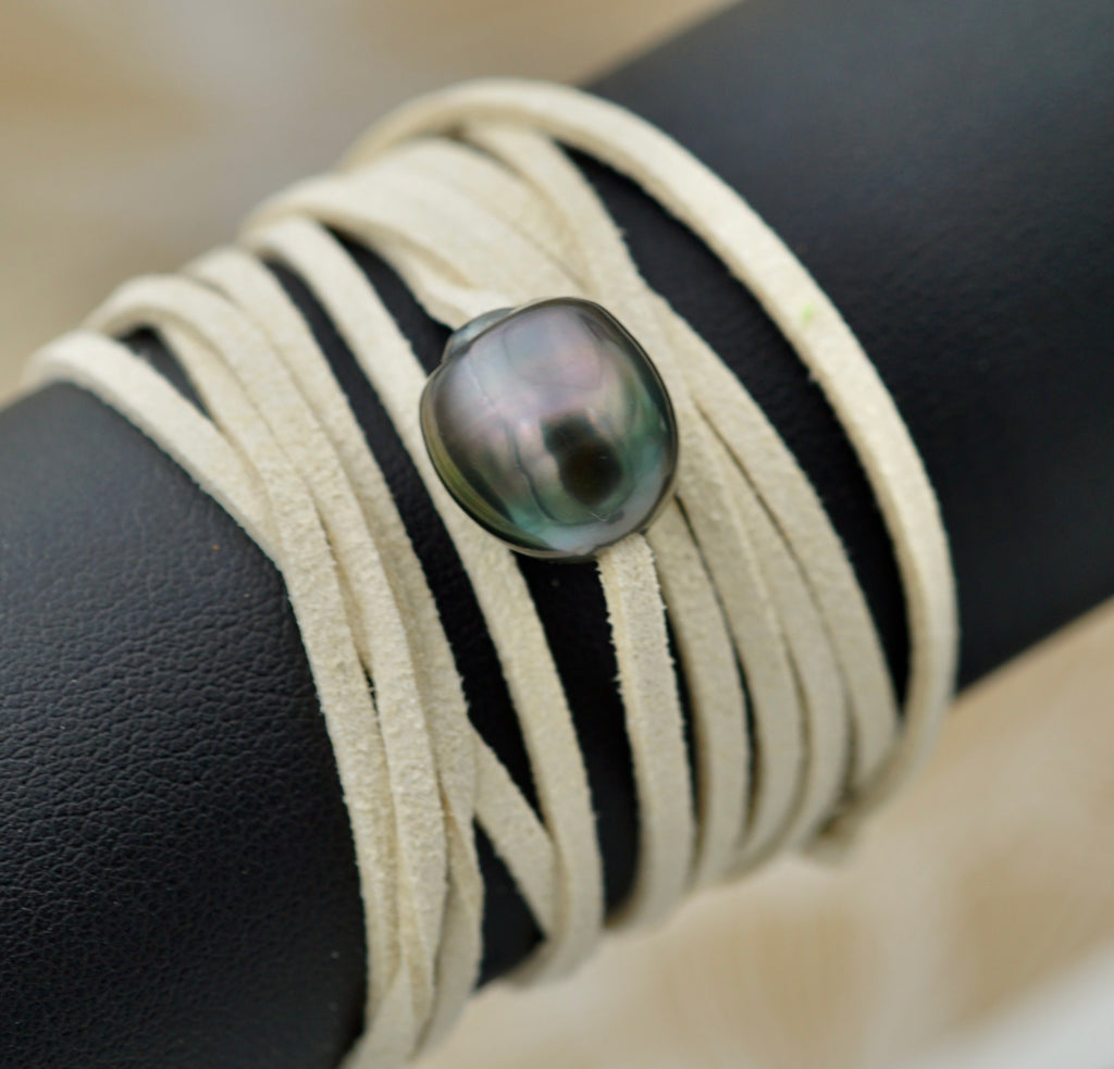 Collection Uru perle baroque de 12.8mm
