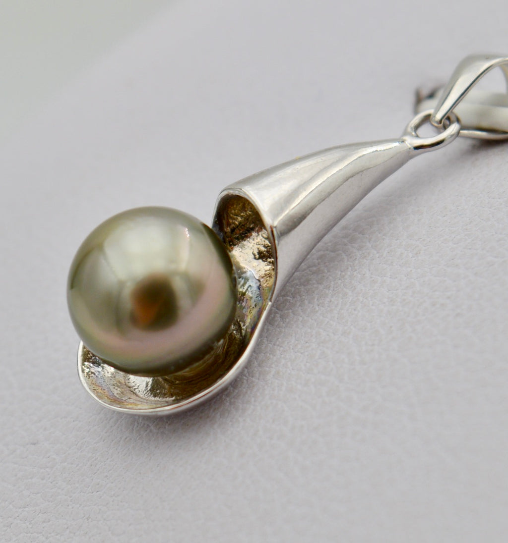Collection Puhi perle ronde gold de 8.5mm