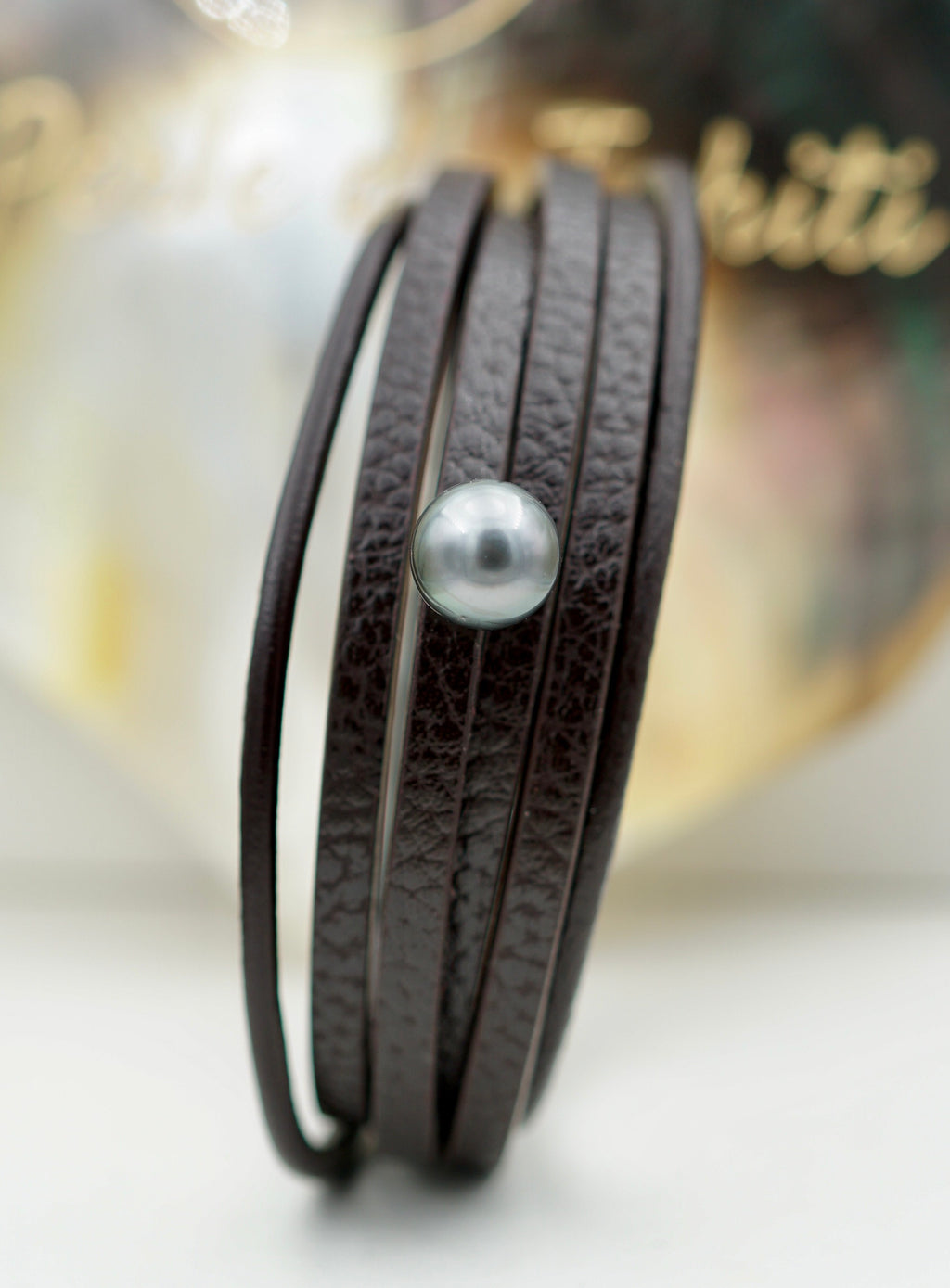 Collection Manuia perle semi ronde de 9.6mm