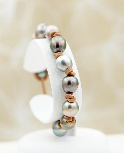 Collection Aorai 11 perles multicolores sur cuir