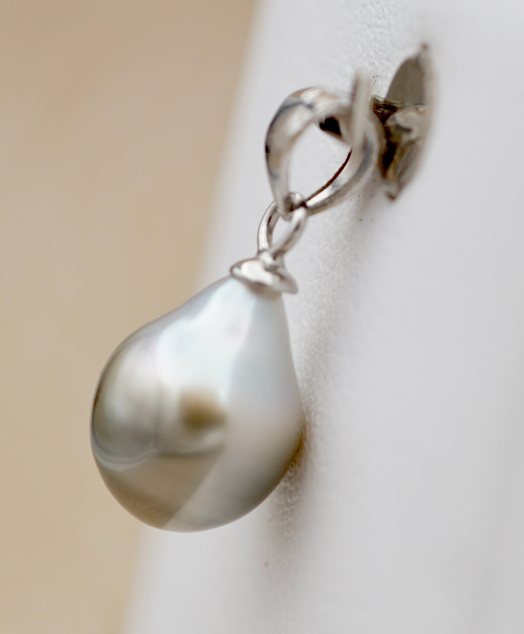 Collection Manava perle baroque de 8.9mm