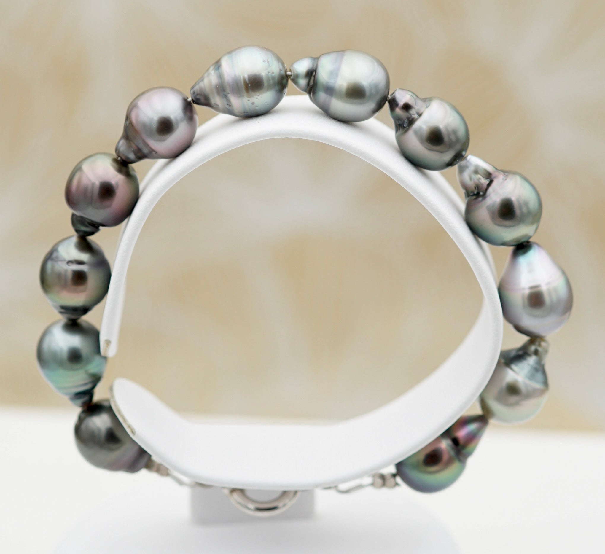 Collection Rikitea 12 splendides perles cerclées