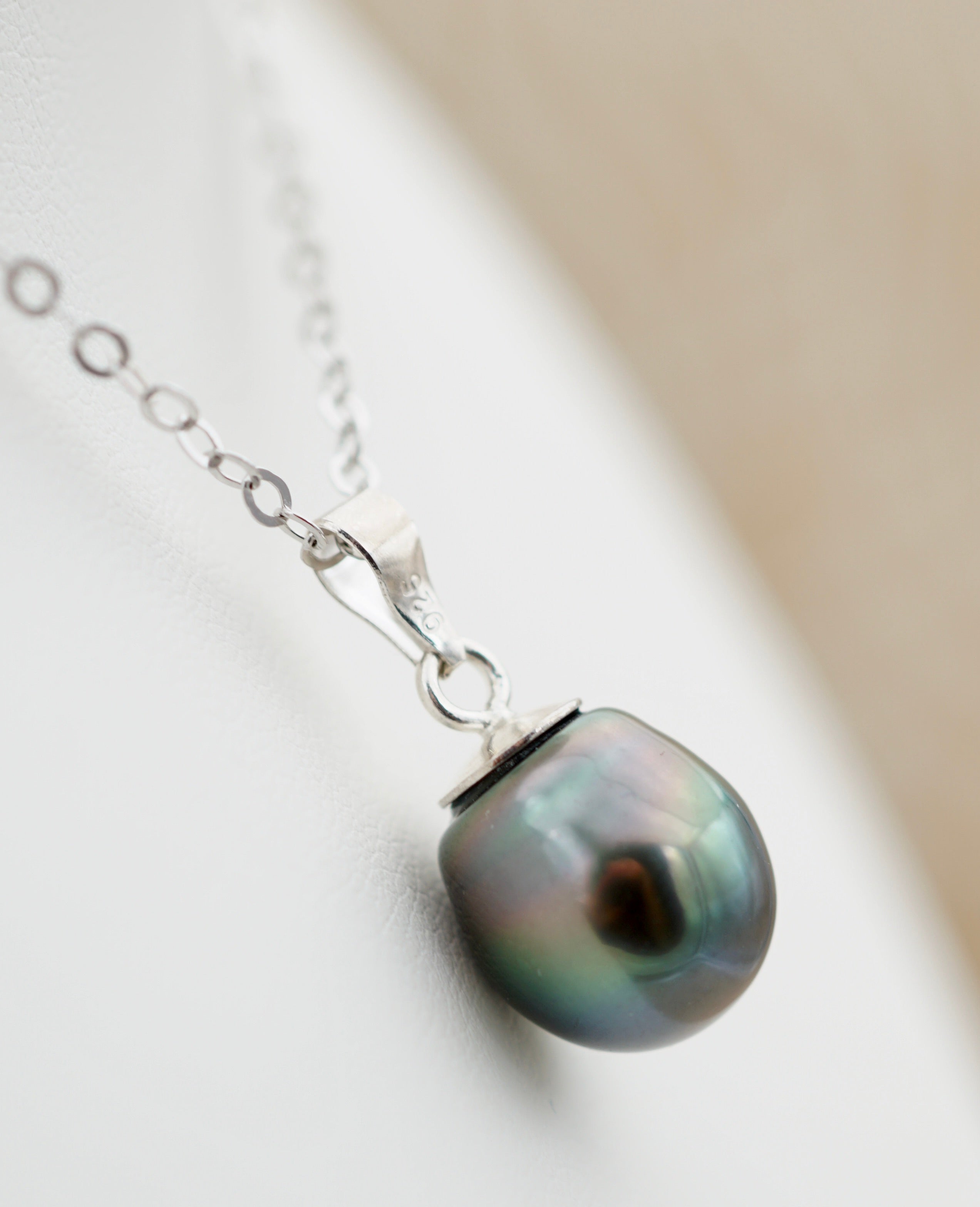 Collection Kalani perle baroque de 10.6mm