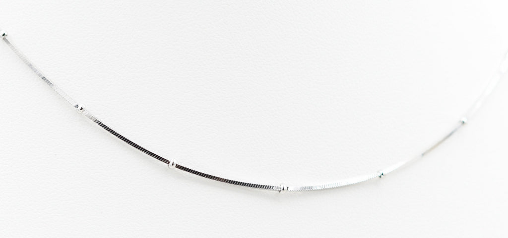 Chaîne perlé maille serpentine carré 0.8mm - Argent 925 rhodié de 40cm
