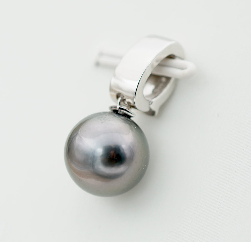 Collection Hamuta perle ronde de 11.1mm
