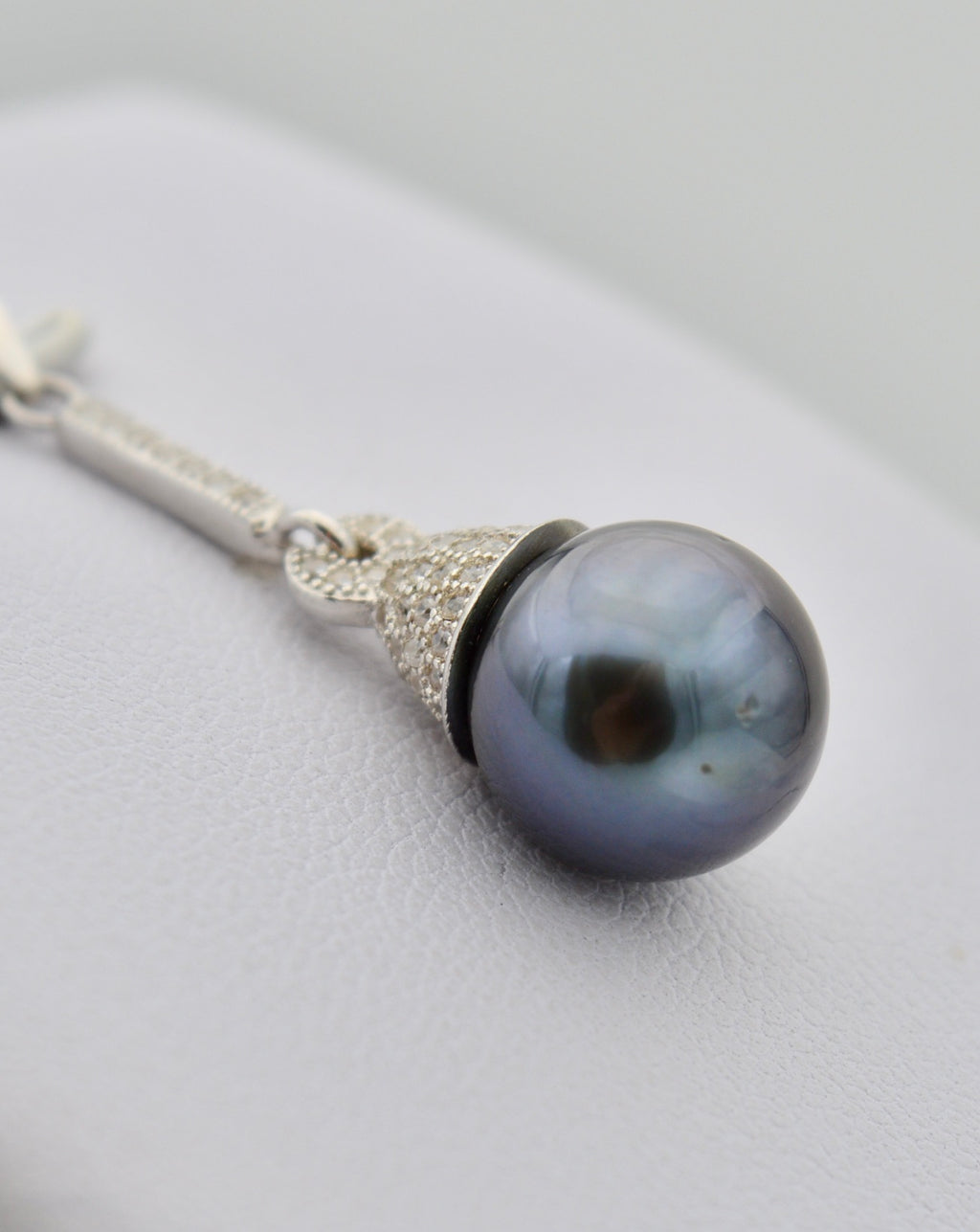 Collection Puaiti perle de 10.5mm sur argent et zirconium