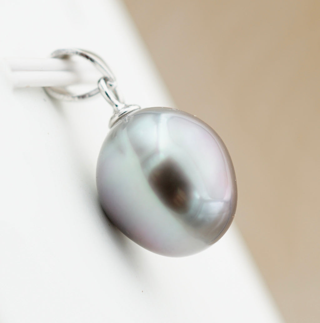 Collection Tipanier perle baroque de 10.7mm