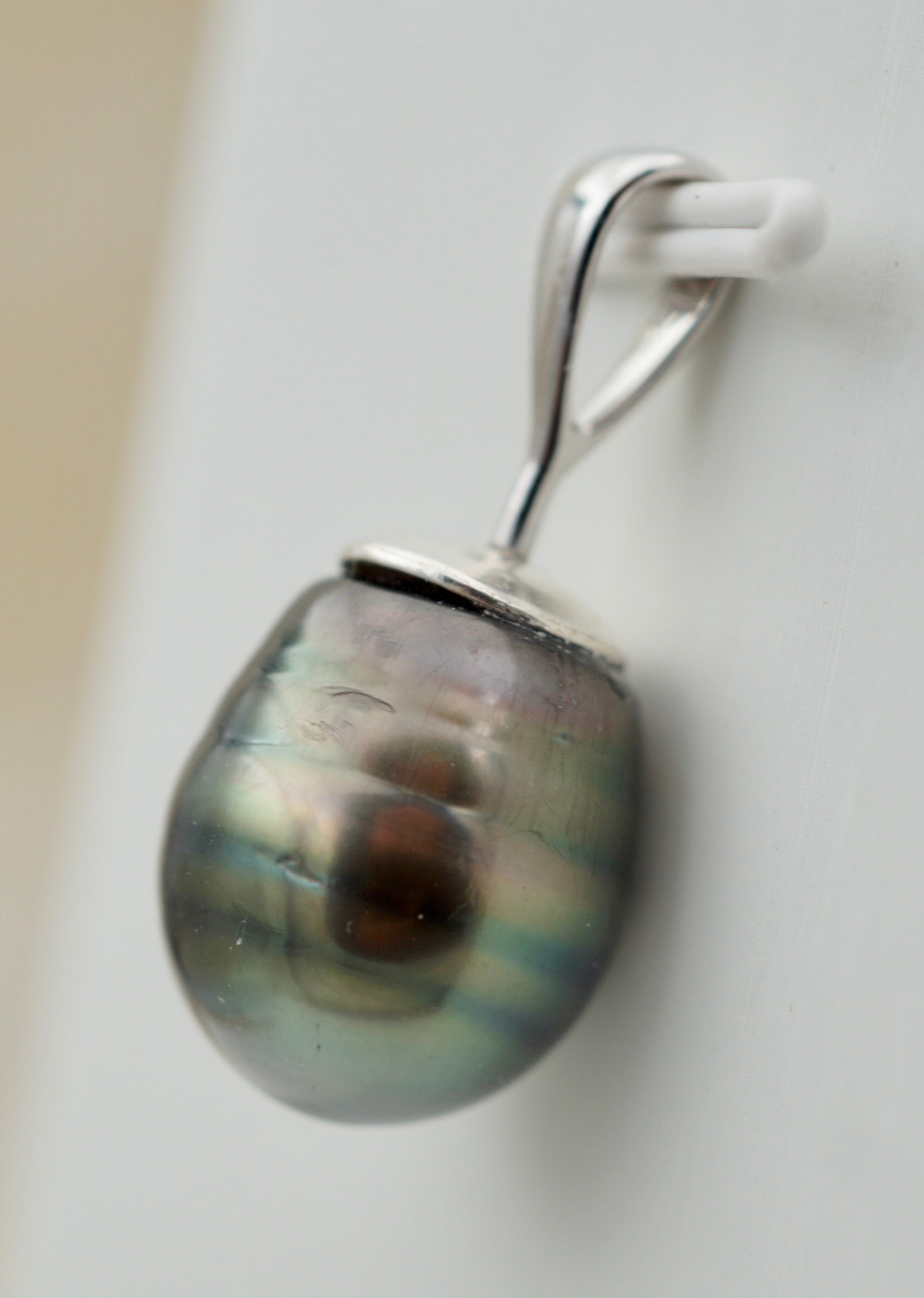 Collection Bora perle cerclée de 12mm