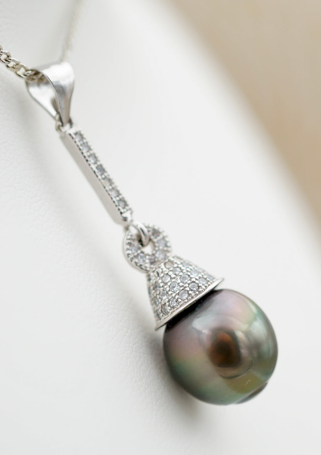 Collection Rima perle semi ronde de 10.2mm