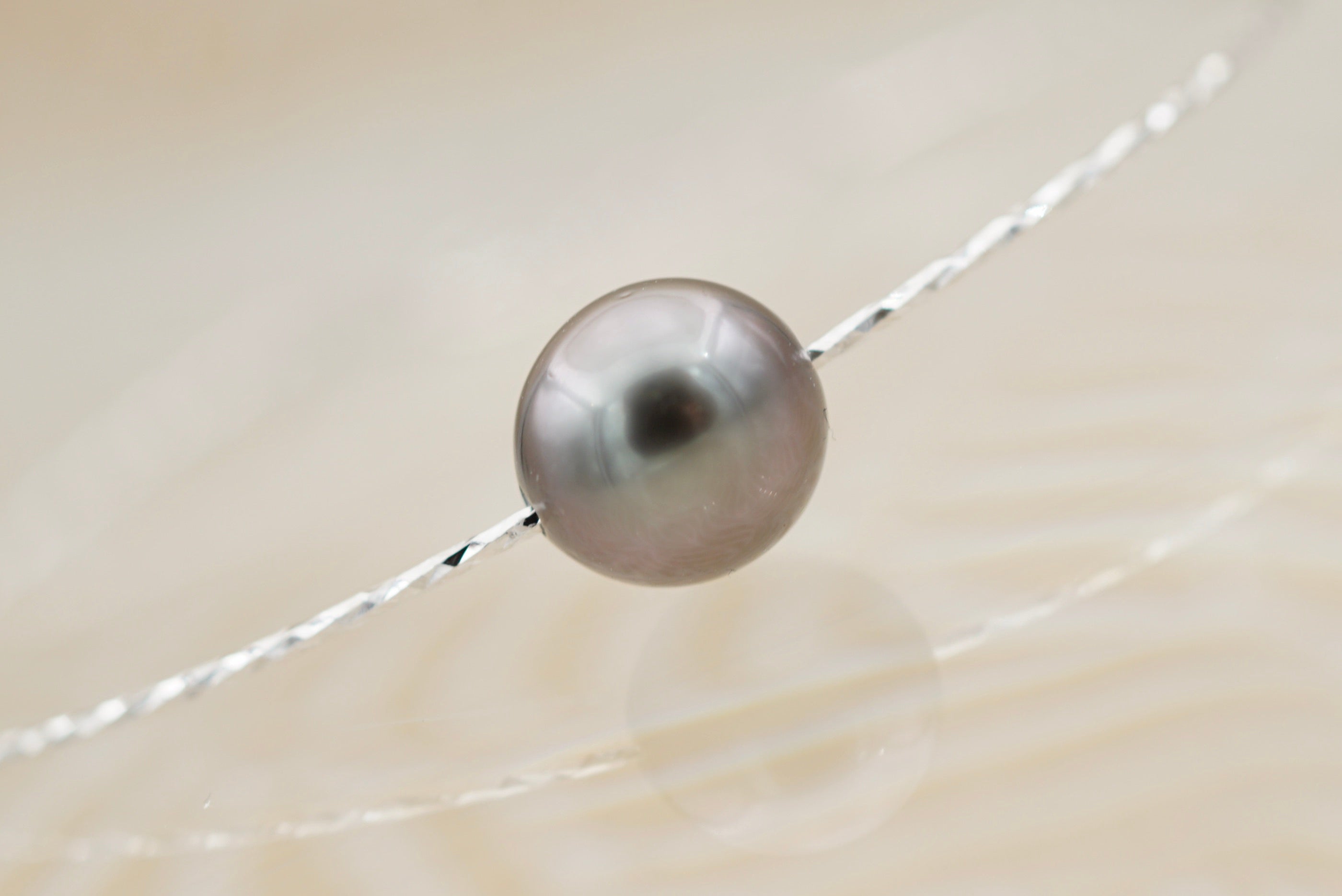Collection Huahine perle semi ronde de 9.9mm
