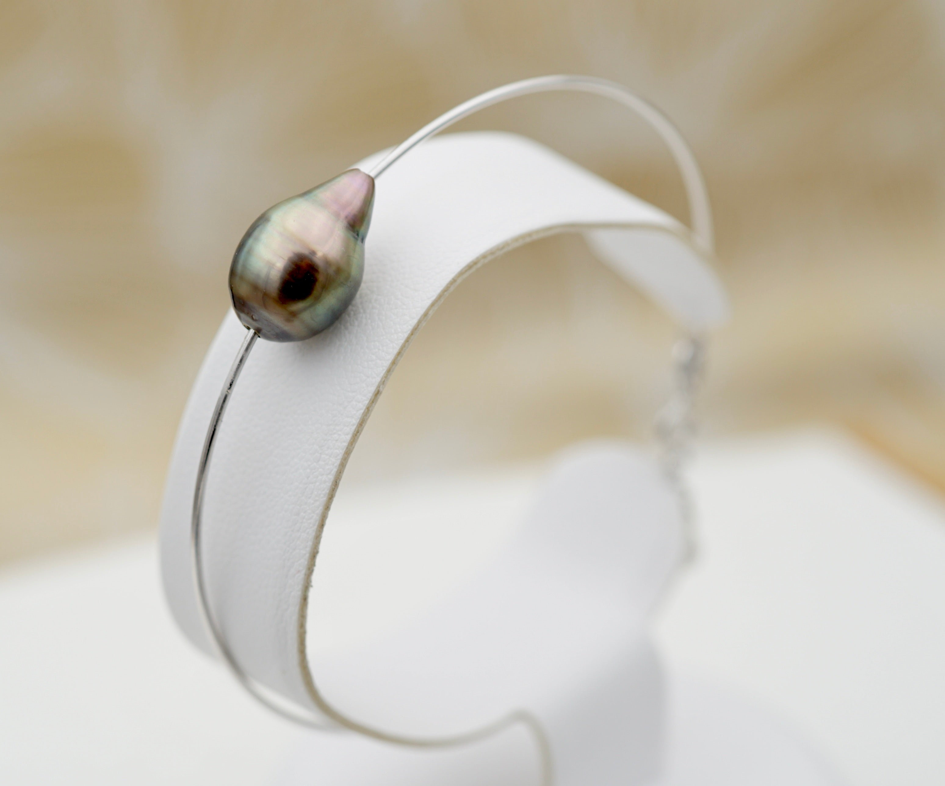 Collection Honui perle cerclée de 10.6mm