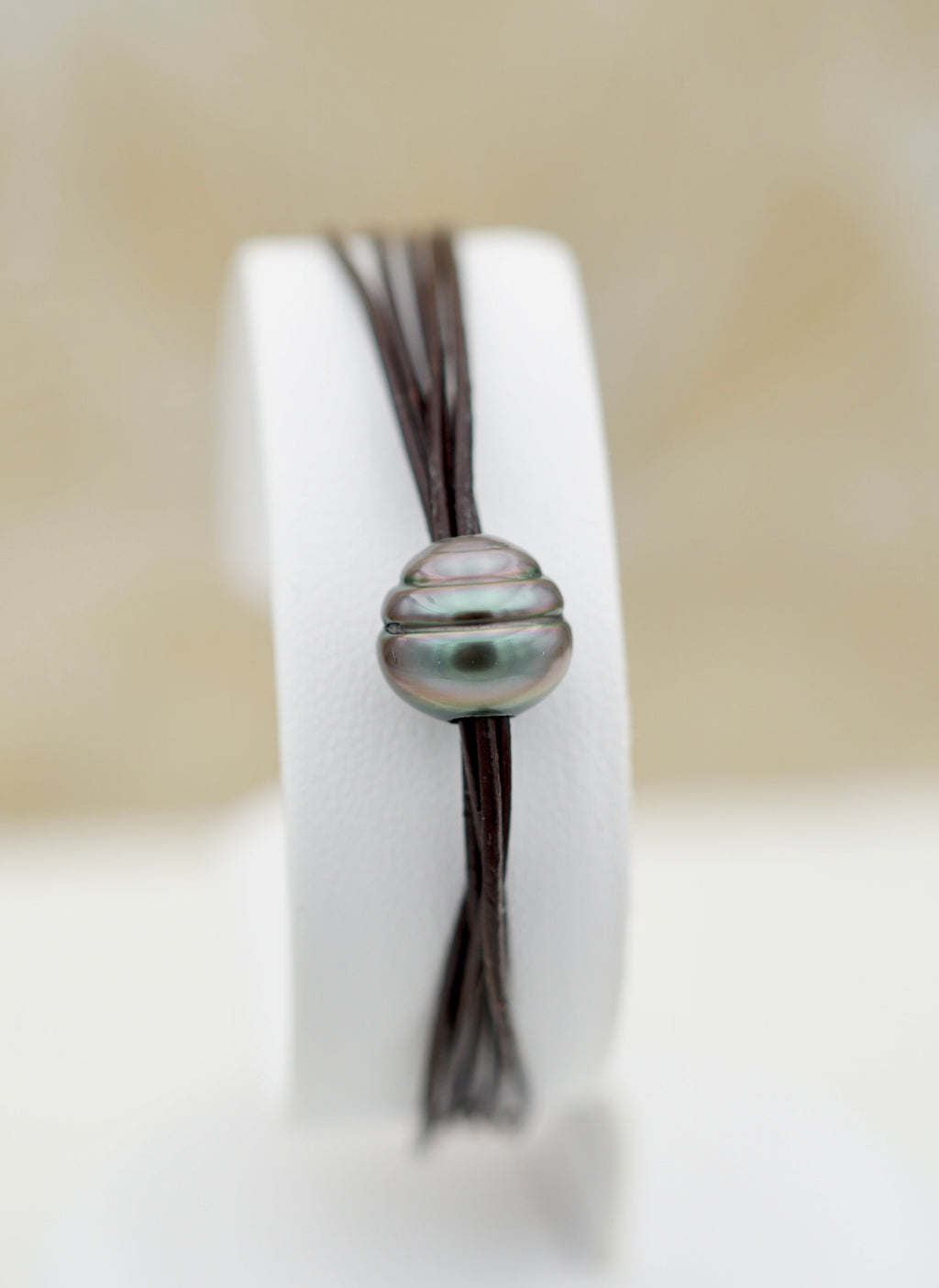 Collection Tanaoa perle cerclée de 10mm