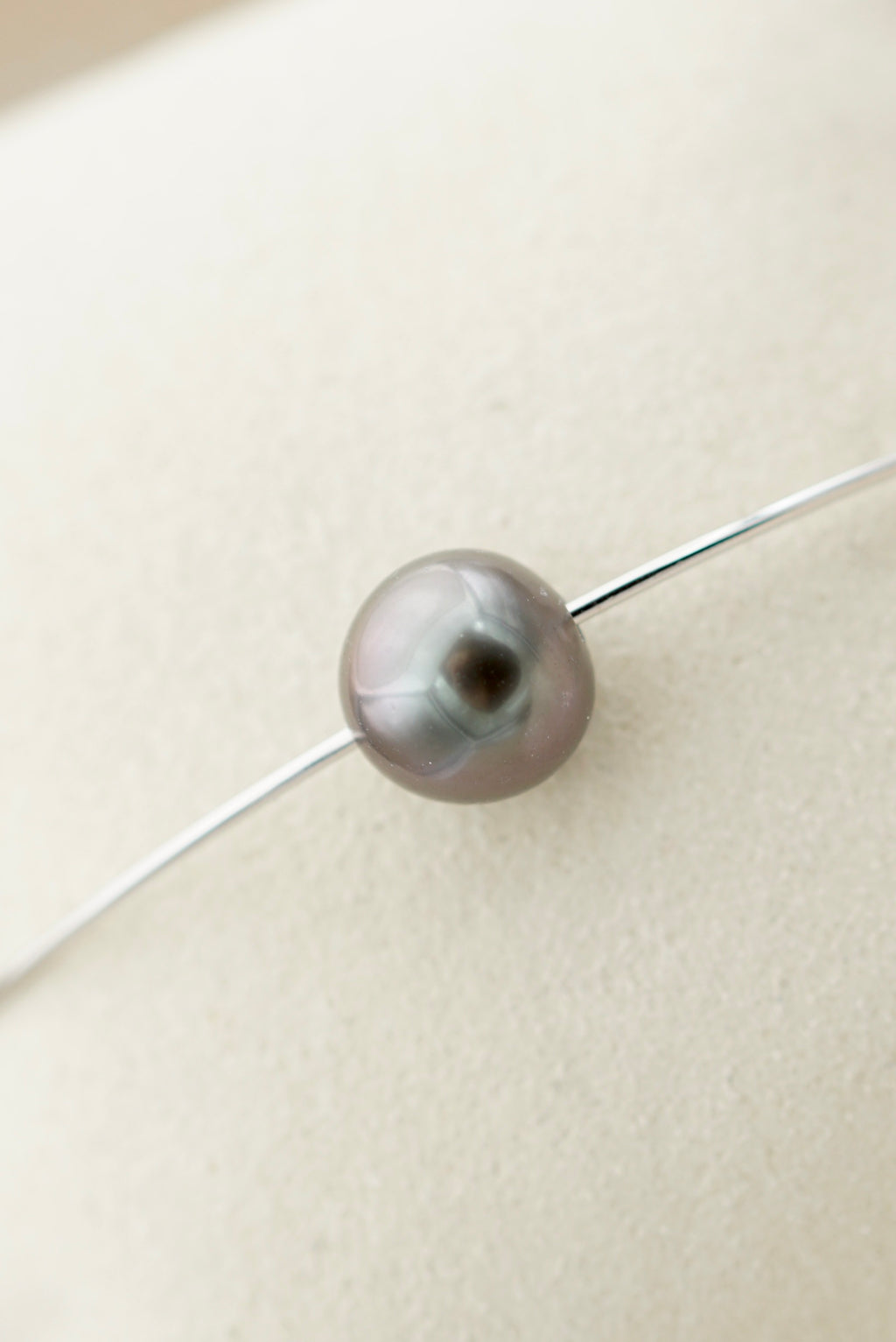 Collection Uru perle semi ronde de 9.7mm