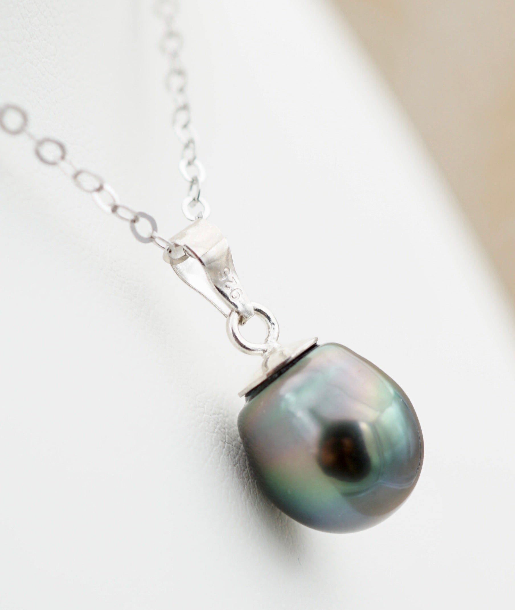 Collection Kalani perle baroque de 10.6mm