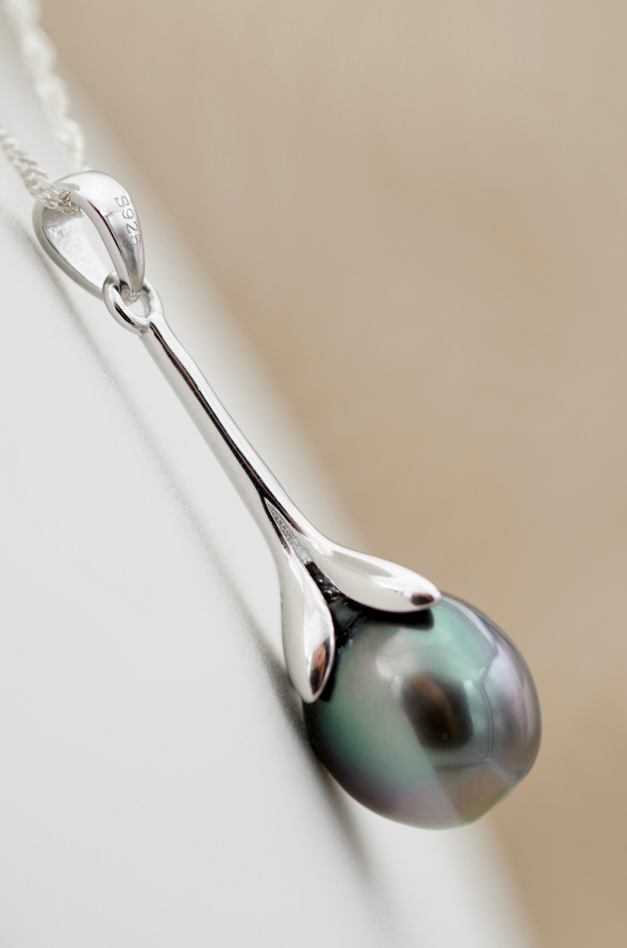 Collection Matatia perle semi ronde de 9.9mm