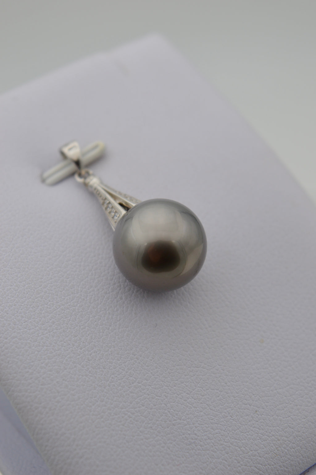 Collection Aorai splendide perle de 13,2mm