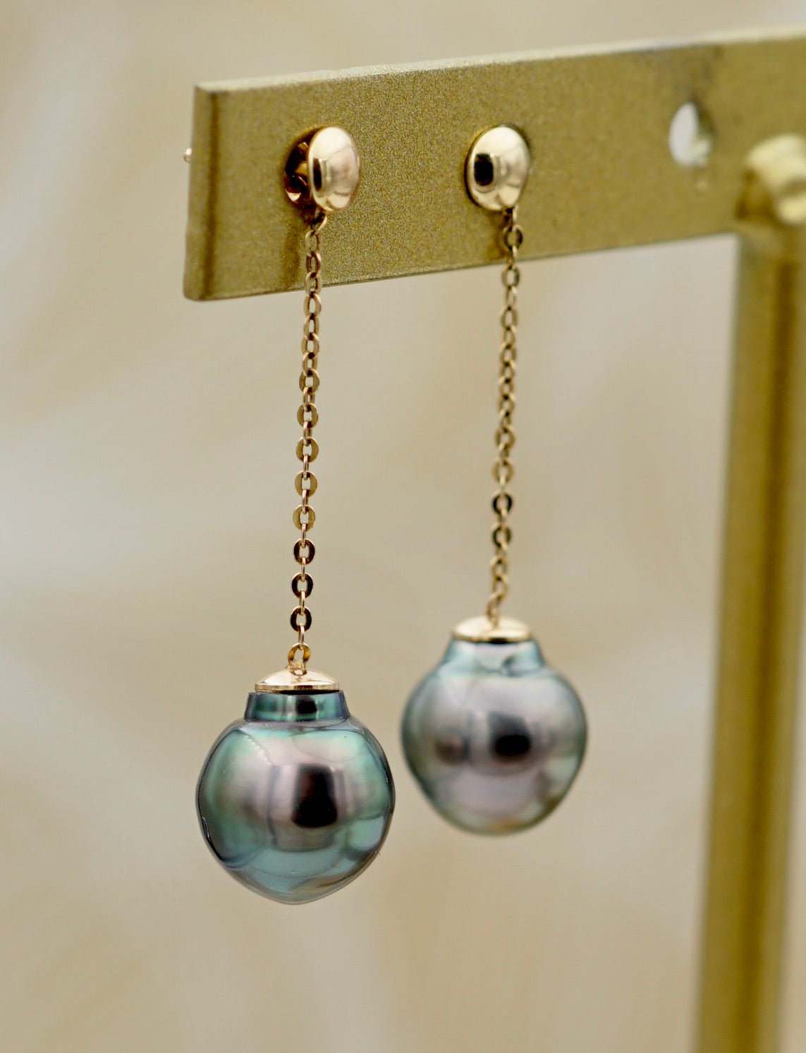 Collection Tuahine perles cerclées de 8.9mm sur Or 9k