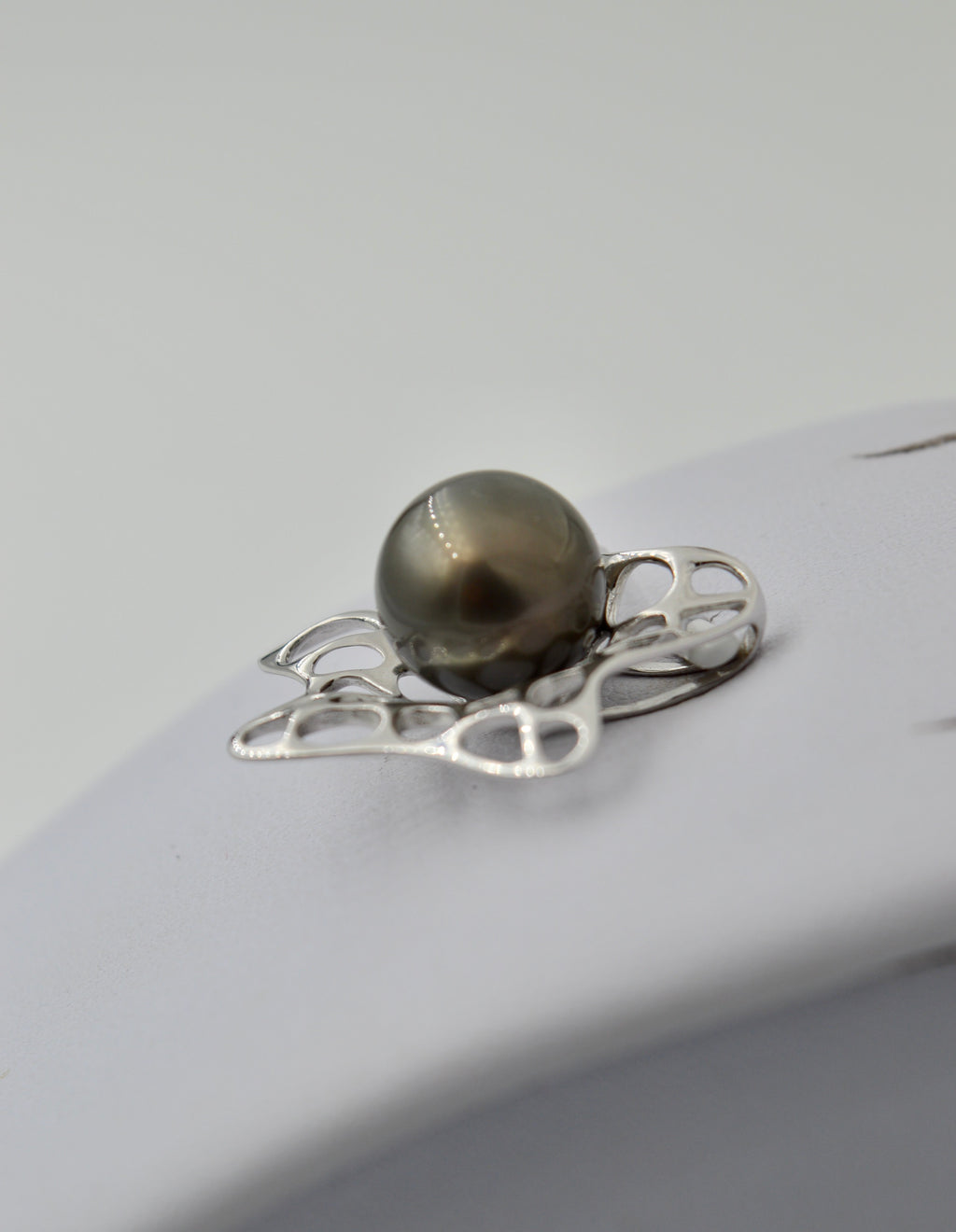 Collection Pao perle de 11mm sur pendentif en argent