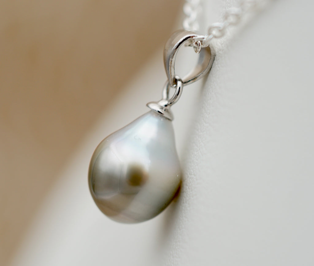 Mangareva belle perle baroque silver de 8.7mm