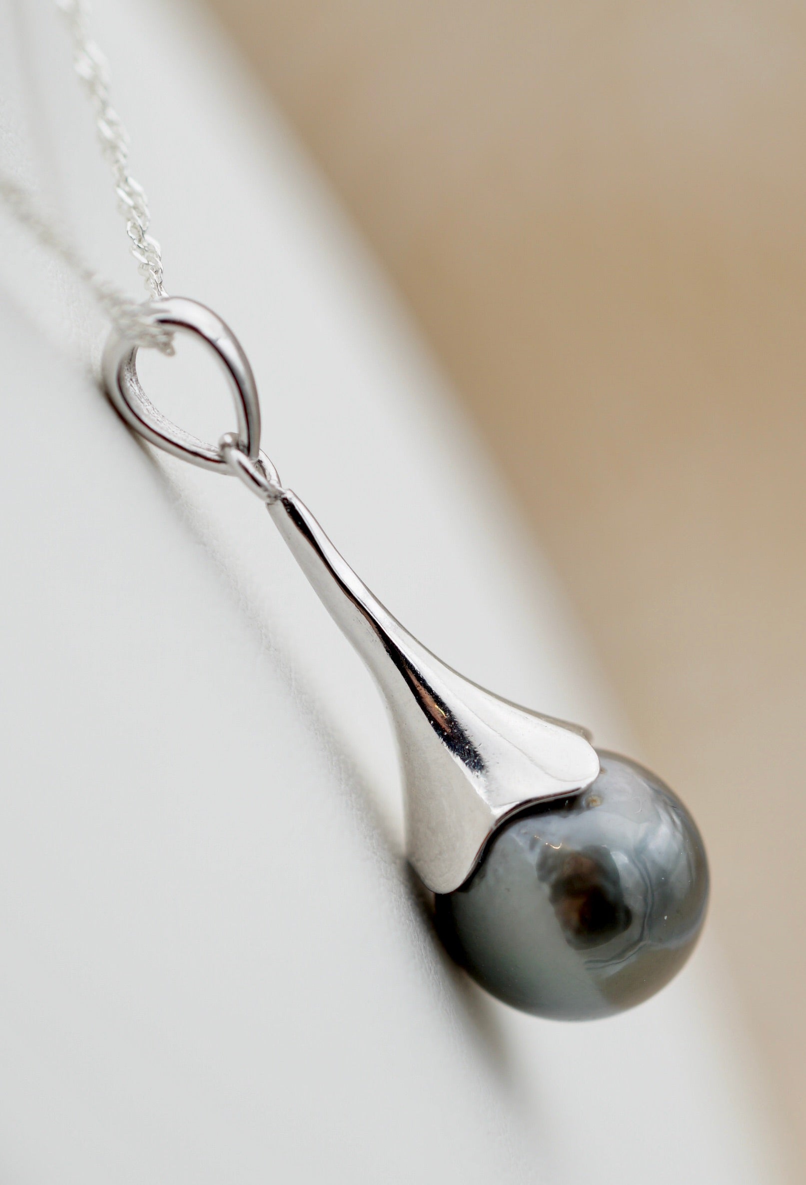 Collection Anavai perle ronde de 9.9mm