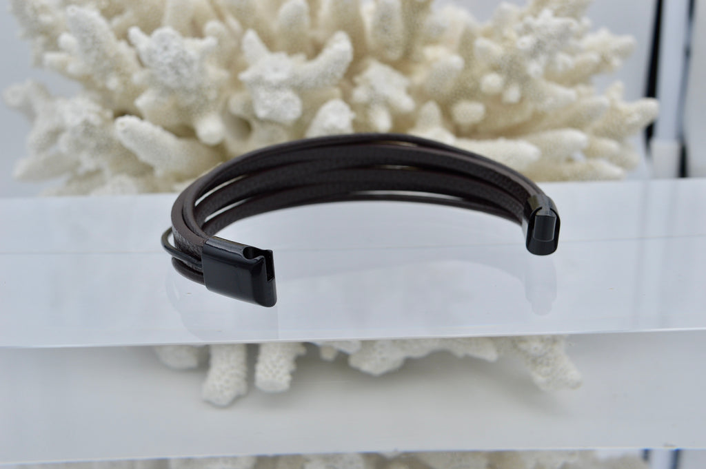 Collection Tane Deux perles cerclées sur cuir véritable