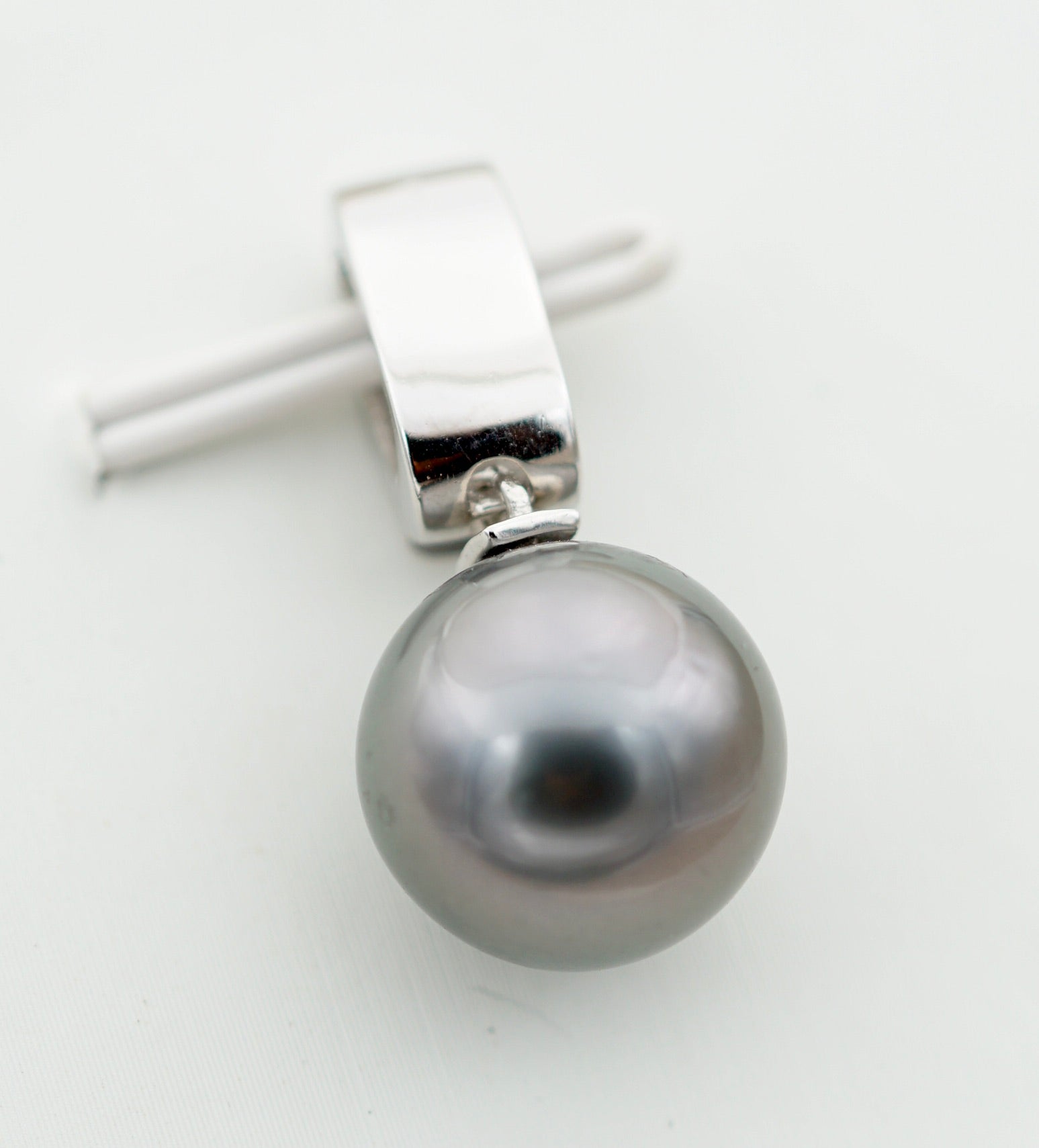 Collection Hamuta perle ronde de 11.1mm