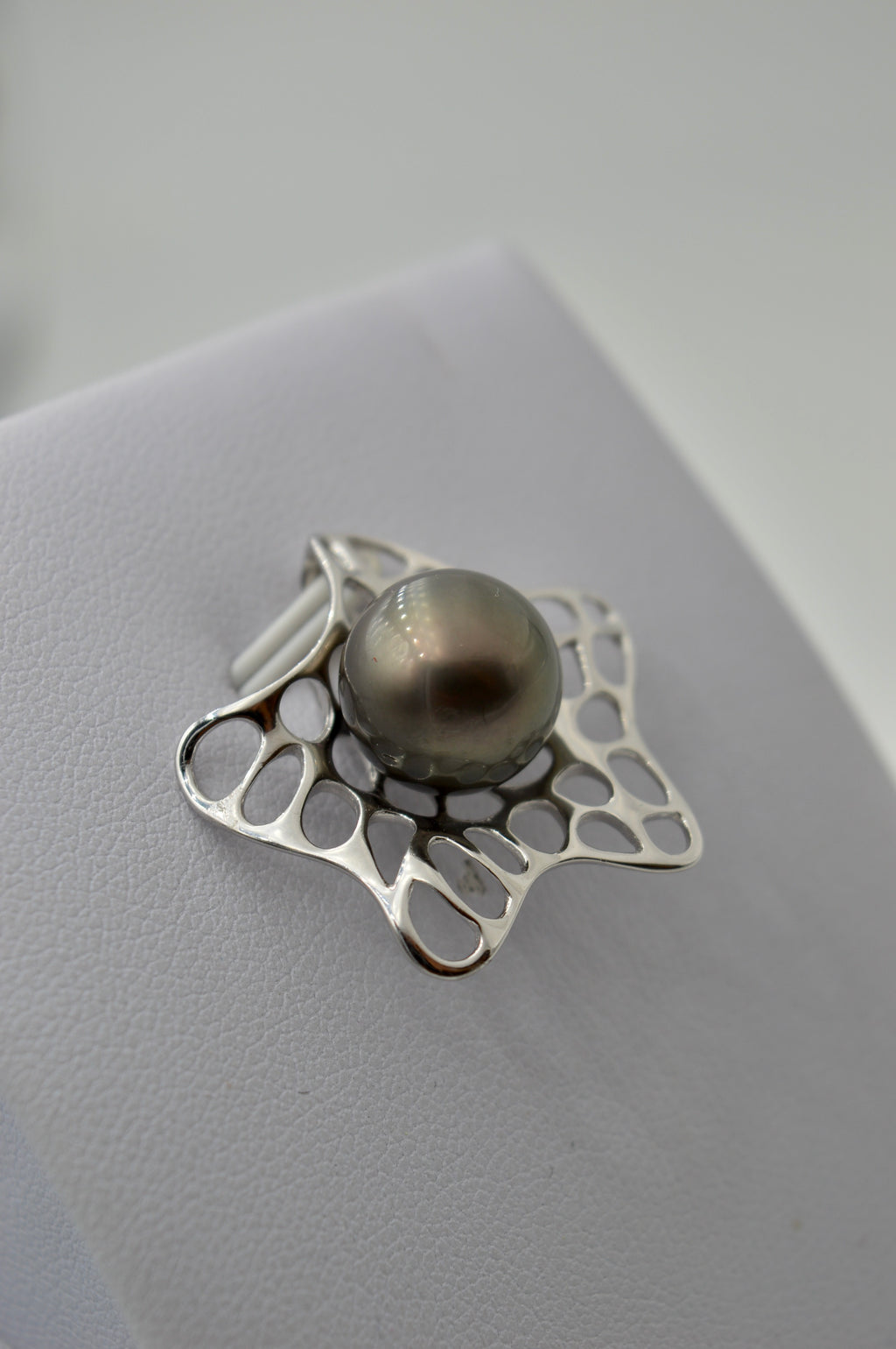 Collection Pao perle de 11mm sur pendentif en argent