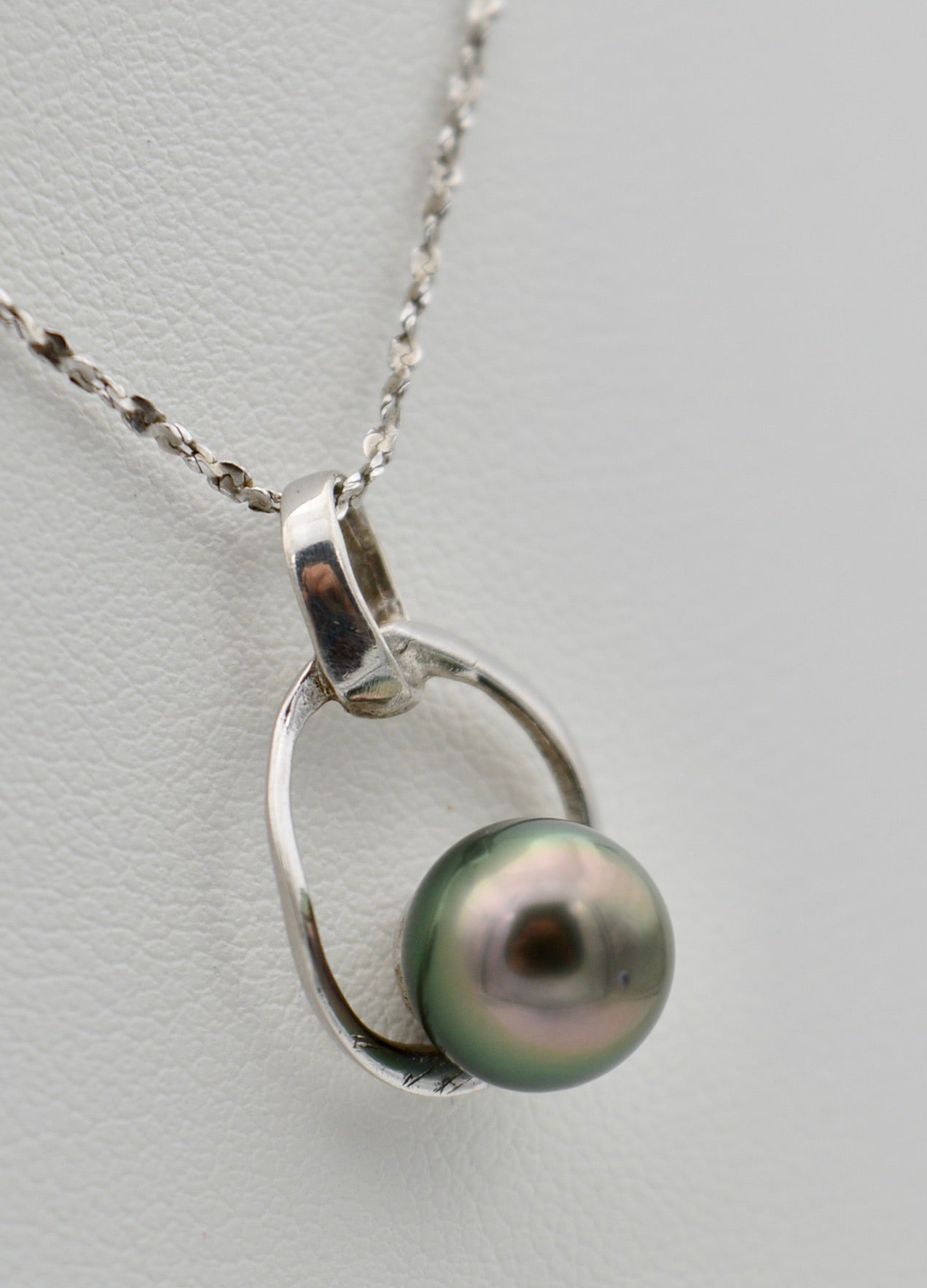 Collection Tere perle ronde de 8.2mm sur argent