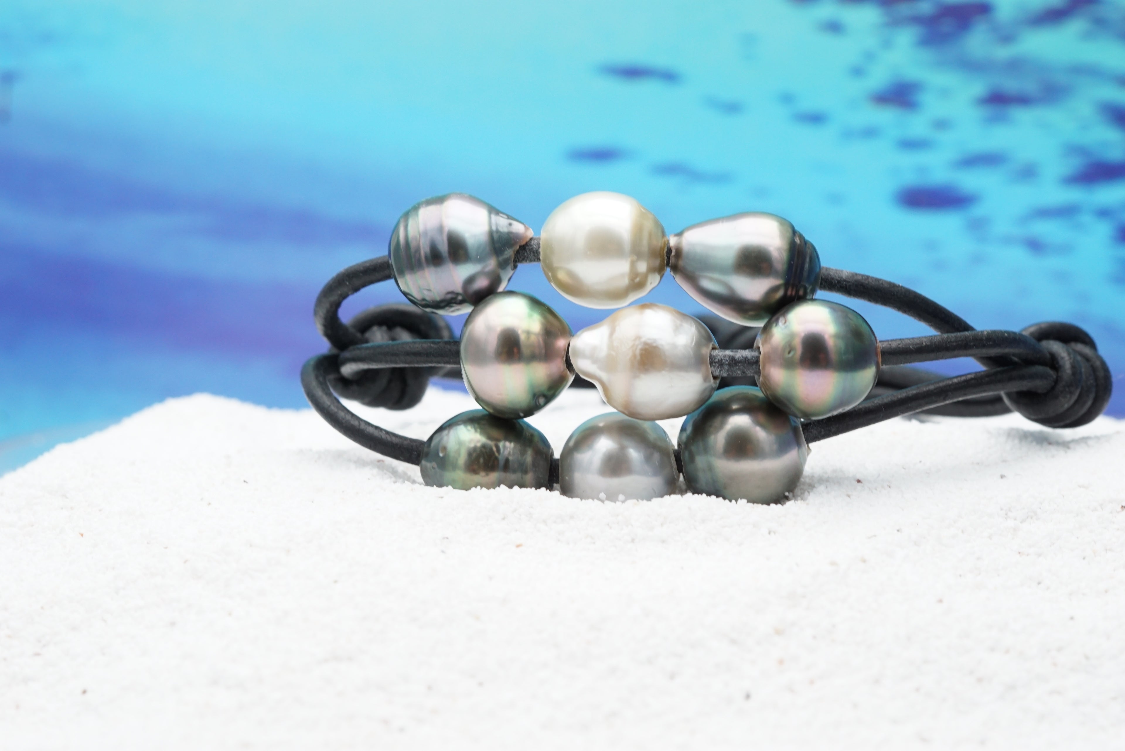 Collection Ahonu 10 perles multicolores sur cuir