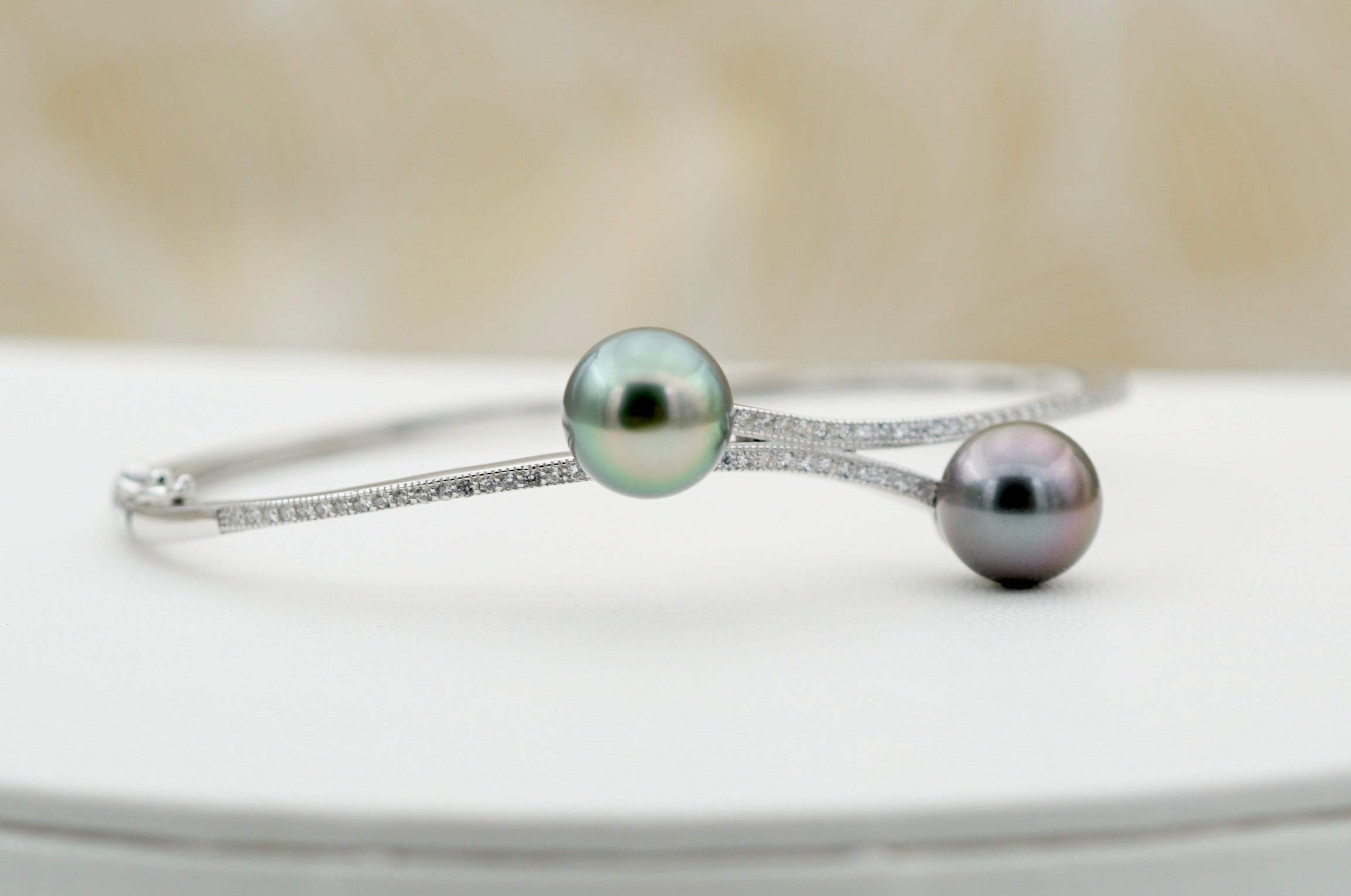 Collection Tevahine perles ronde de 9.7mm