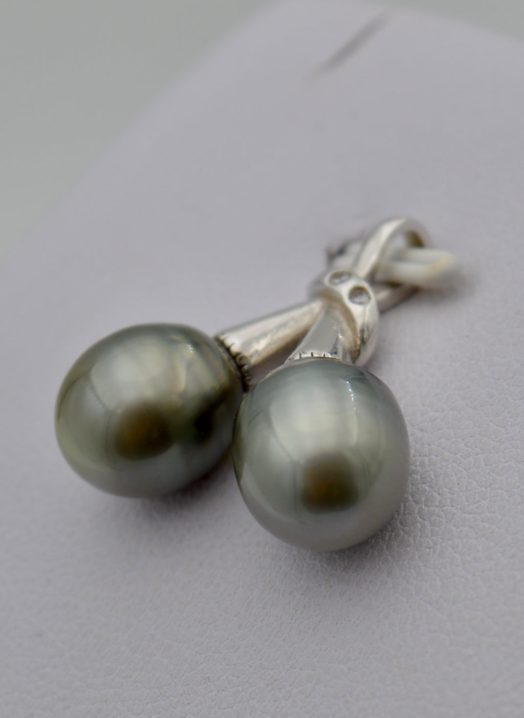 Collection Gambier 2 perles baroques montées sur argent