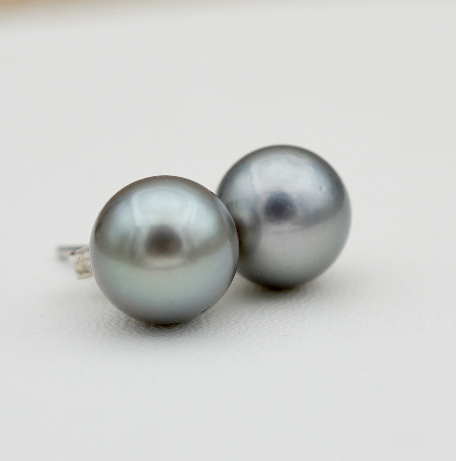 Makemo perles de Tahiti rondes de 10.3mm