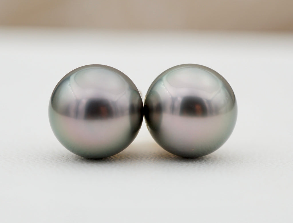 Akamaru Boucles d'oreilles perles de Tahiti sur or 18K