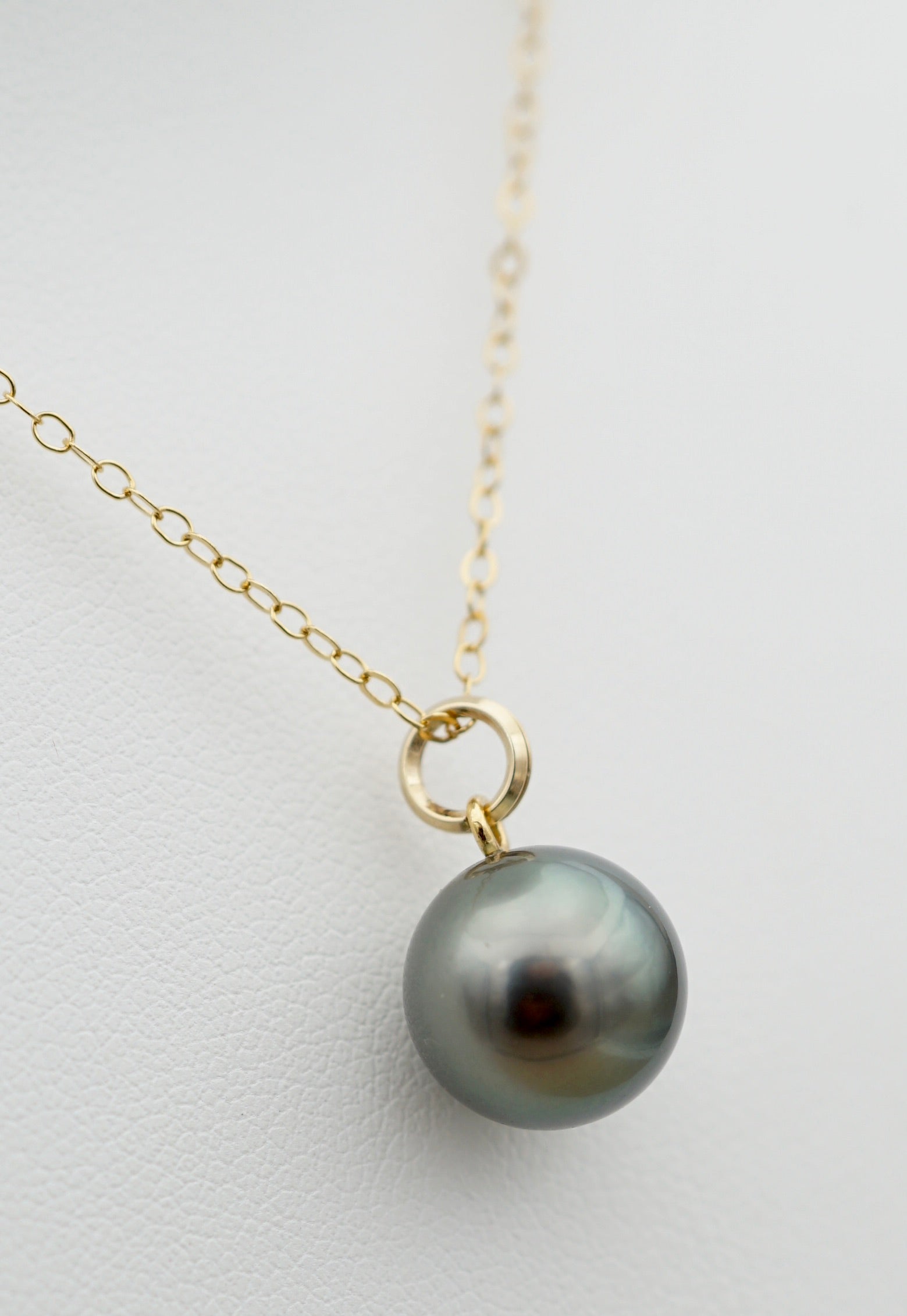 Tubuai perle de Tahiti de 10.3mm sur gold filled