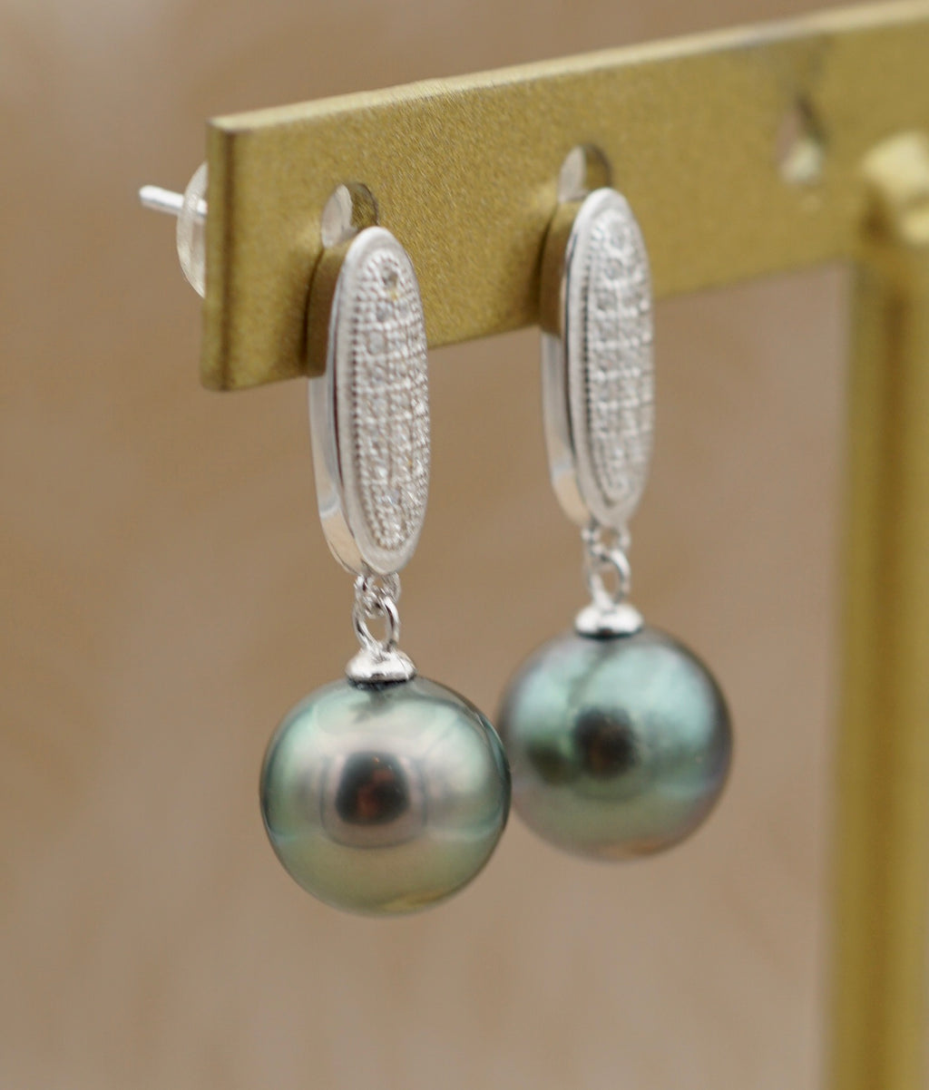 Mohu Tani perles de Tahiti de 9.2mm montées en boucles d'oreilles