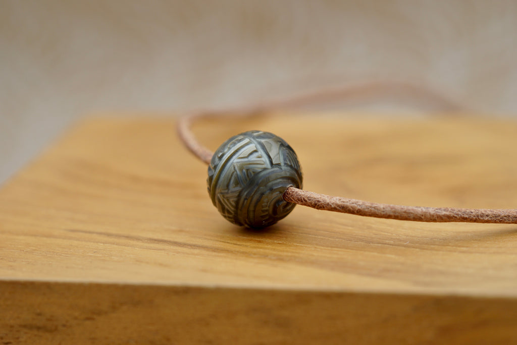 Nui iti perle de Tahiti de 14.1mm gravée