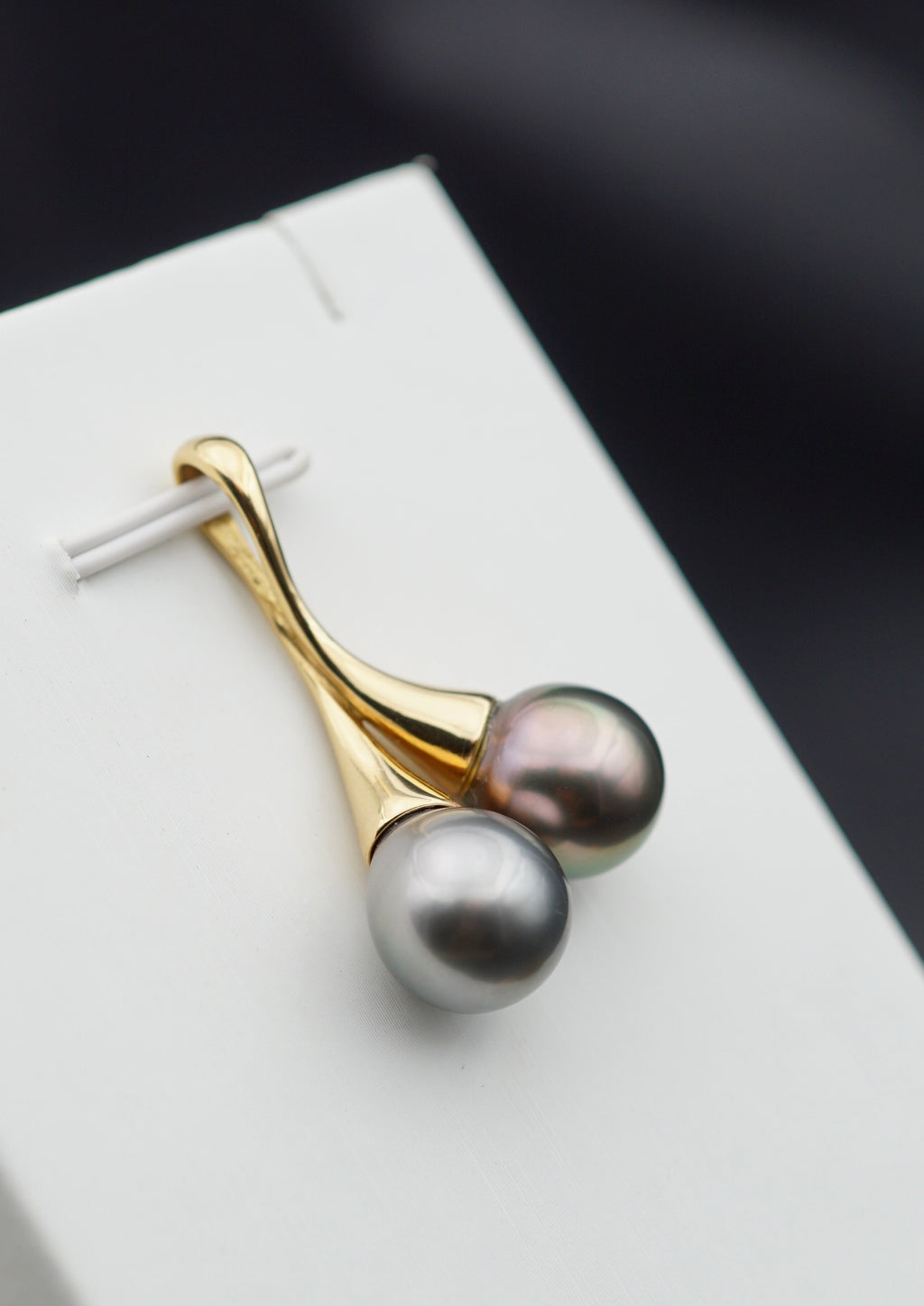 Kamaka deux perles de Tahiti sur or 18k