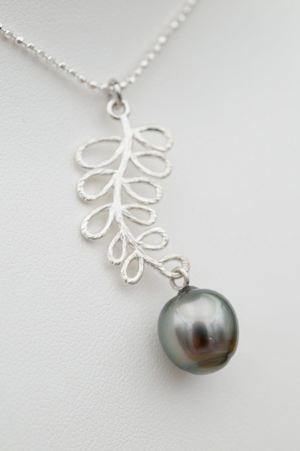 Honolua perle de Tahiti cerclée de 9.7mm