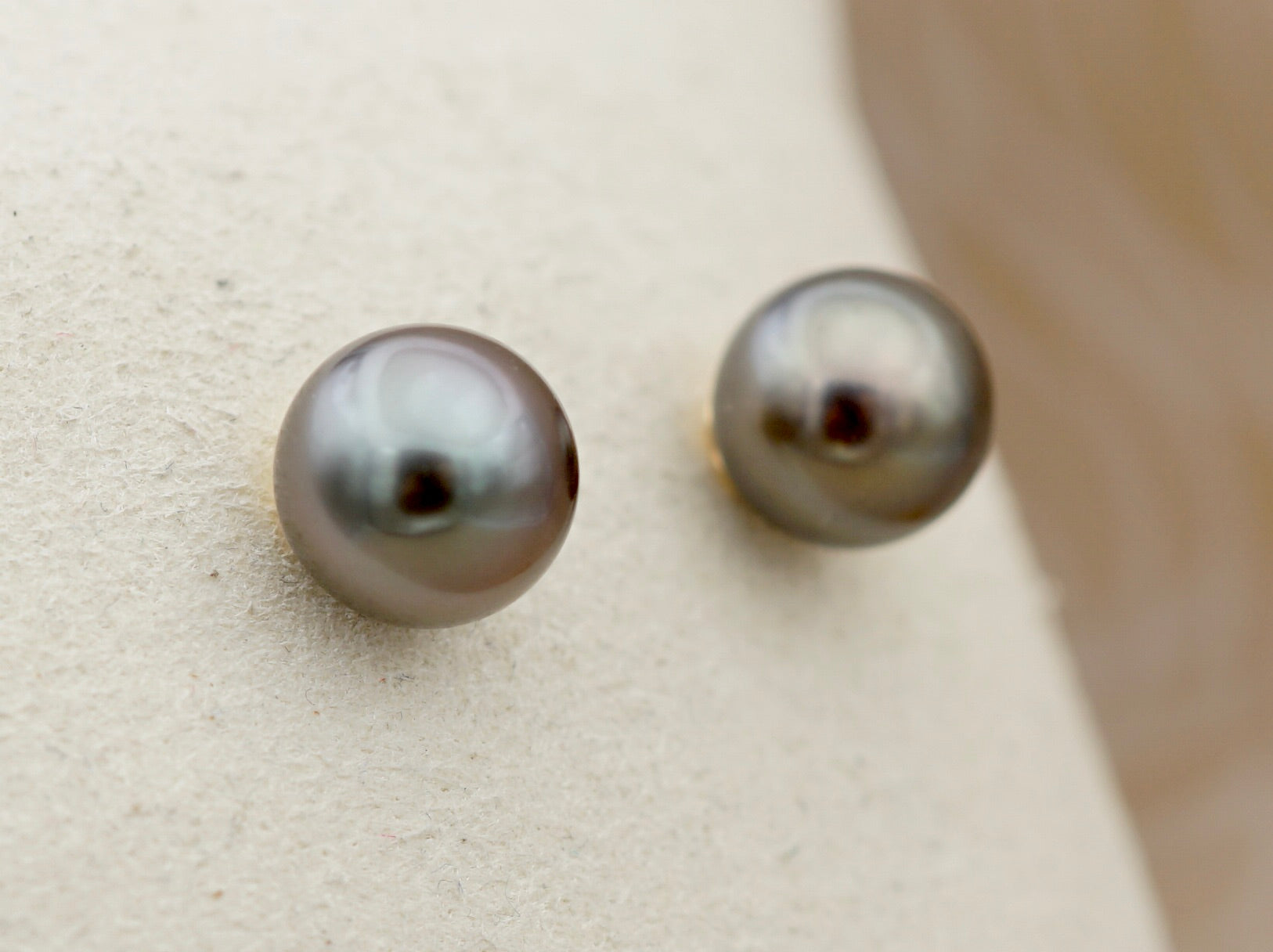 Raromatai perles de Tahiti montées en boucles d'oreilles Or 750mm