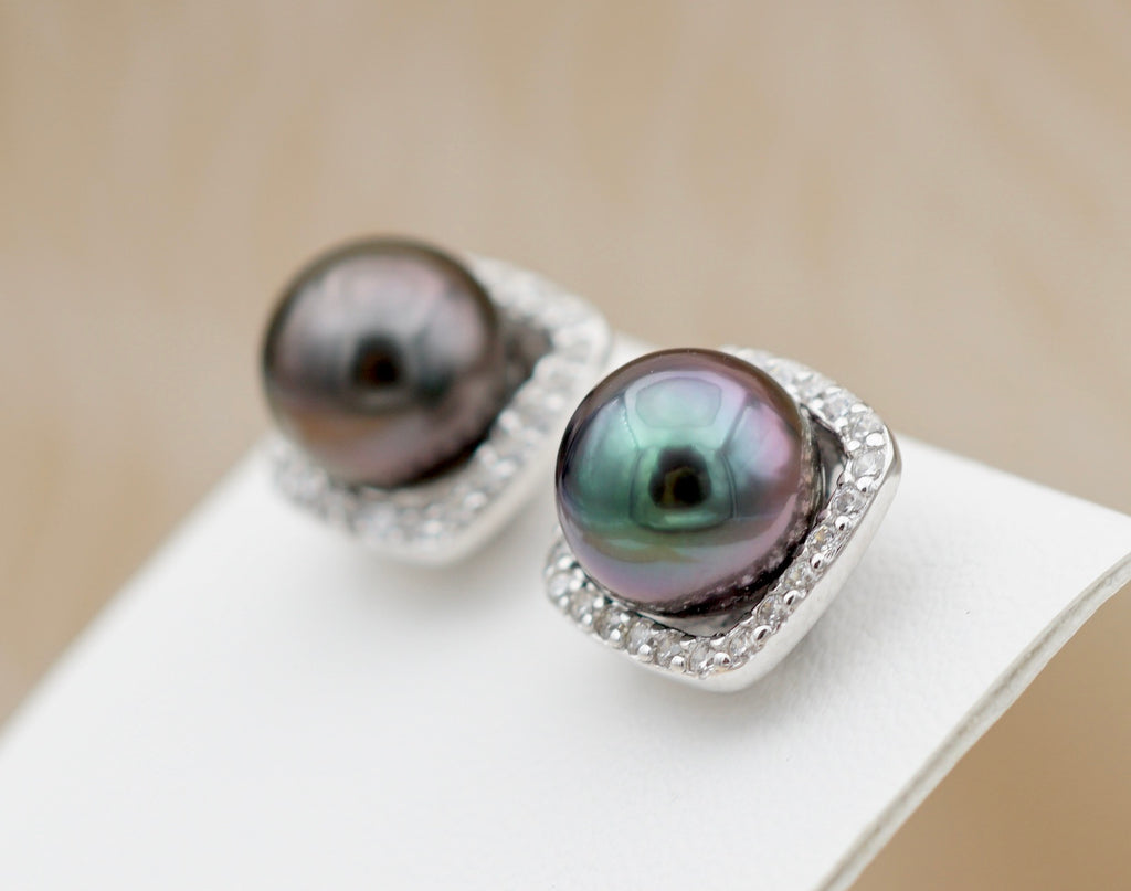 Rangiroa perles de Tahiti de 8.4mm montées en boucles d'oreilles sur argent