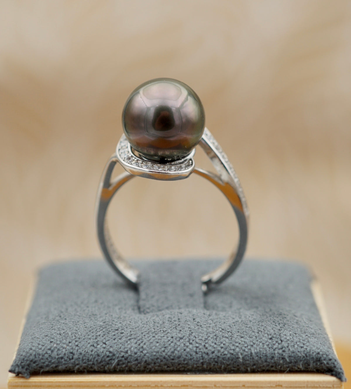 Magnifique bague de 9.7mm Catégorie AAA